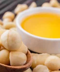 UNREFINED MACADAMIA NUT OIL(COLD PRESSED).).