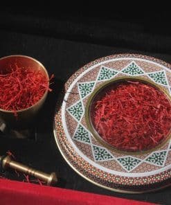 PURE IRANIAN SAFFRON STRANDS.